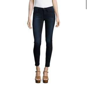 FRAME DENIM Le Skinny De Jean in Manor Avenue